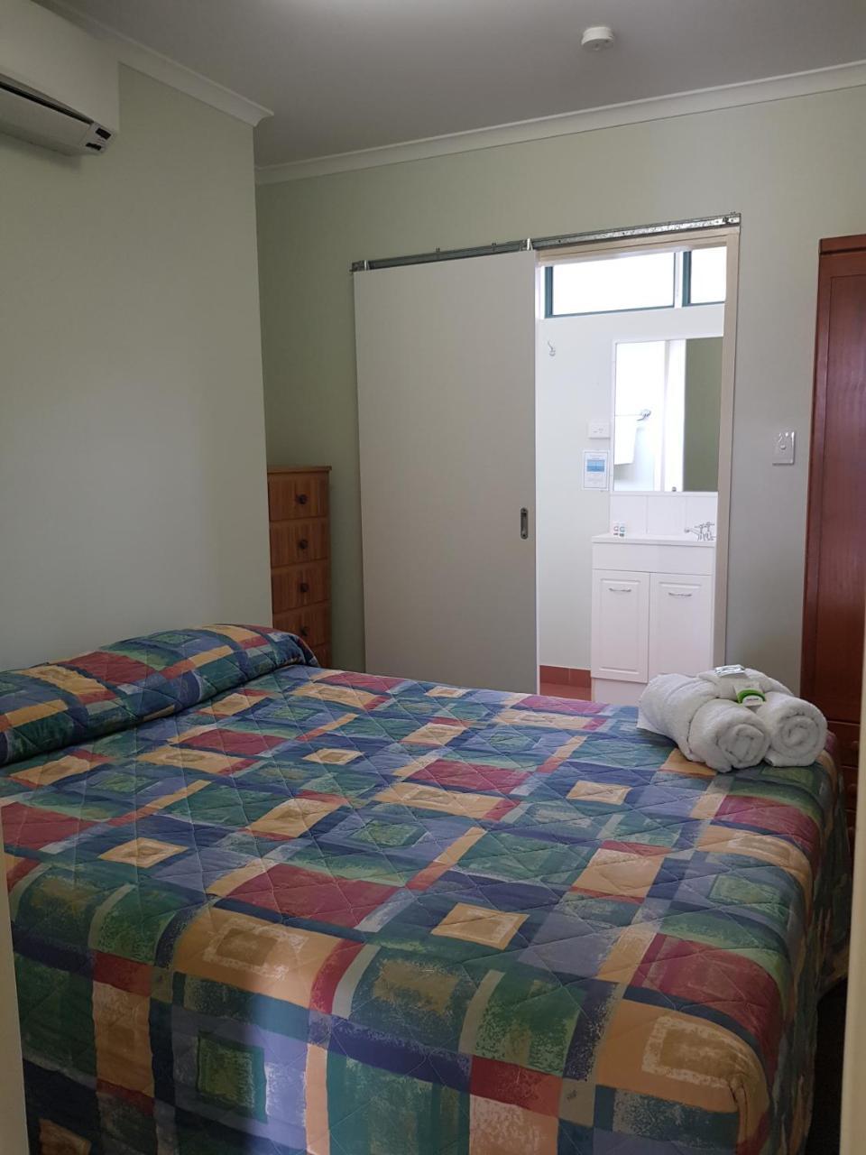 غلادستون Harbour Lodge Motel المظهر الخارجي الصورة